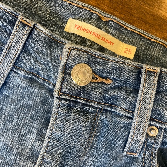 Levi’s Women’s W25 L28 Style 710/711/721 Skinny Jeans - Picture 8 of 14